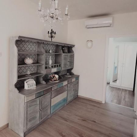 Family Garden Apartmanhaz Шиофок Экстерьер фото